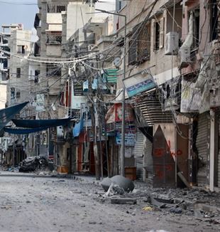 Ulice v Chán Júnisu, pásmo Gazy (foto Bashar Taleb/APA Images/Ansa-Zumapress)