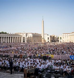 Svatopetrské náměstí, Jubileum hnutí, sdružení a nových komunit (©Giovanni Dinatolo/Fraternita CL)